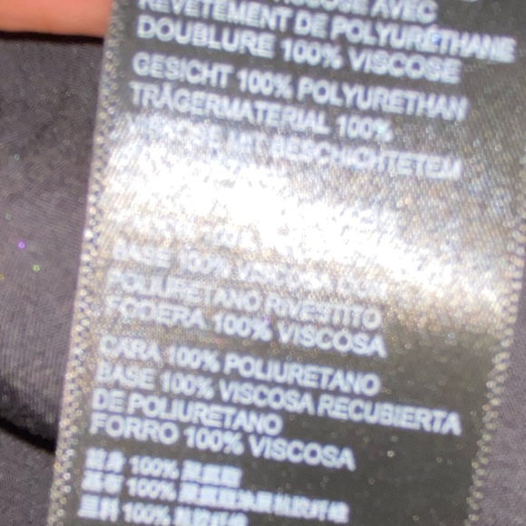 Mini skirt size large black poliuretano material - Picture 5 of 5